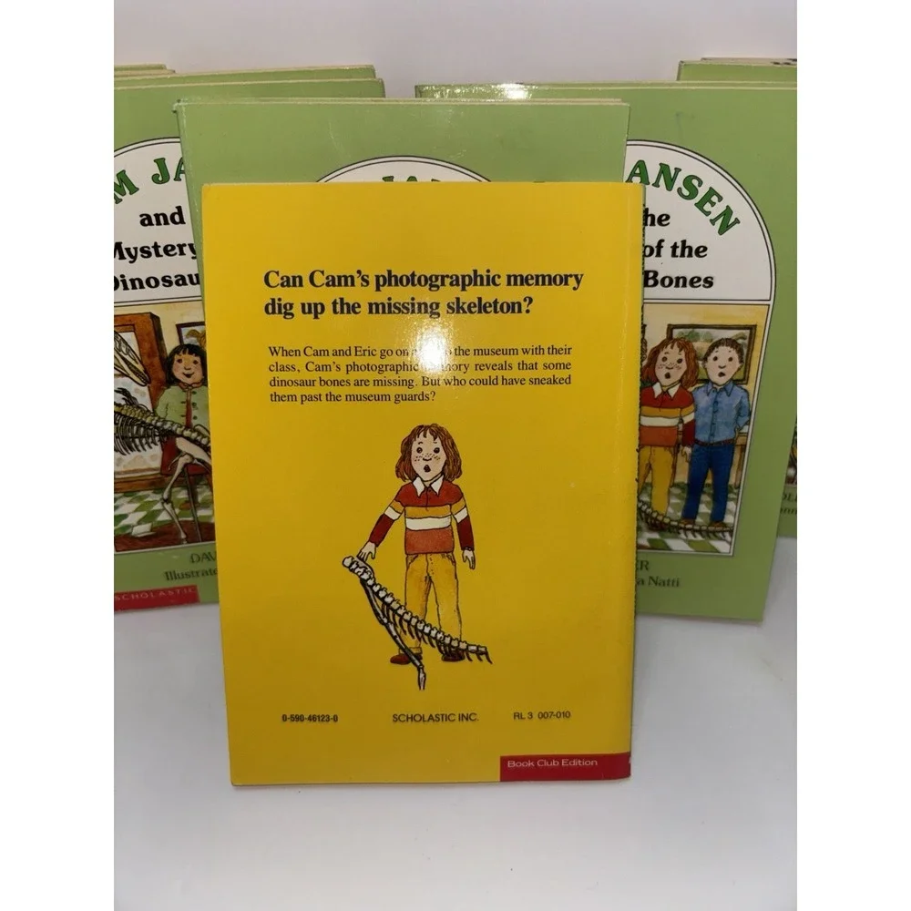 Cam Jansen and the Mystery of‎ the Dinosaur Bones Set of 12 Small Group